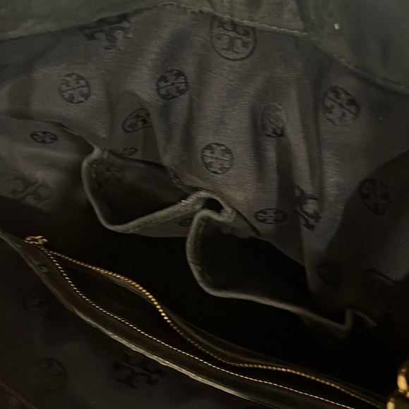 Tory Burch Marion Quilted Shoulder Bag Navy - Picture 15 of 17